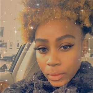 Meet your Posher, Telicia